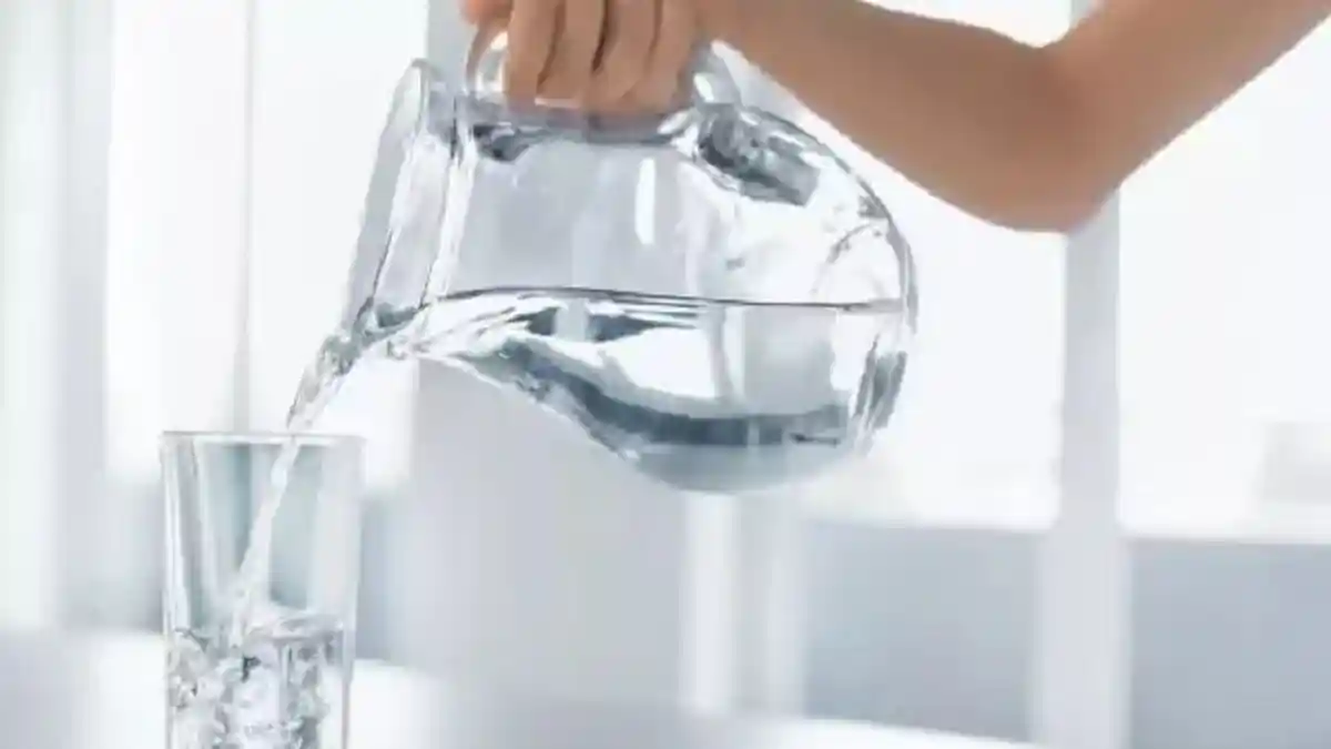 Manfaat Minum Air Putih Saat Berbuka Puasa, Lengkap dengan Cara Minum Air Putih di Bulan Ramadhan
