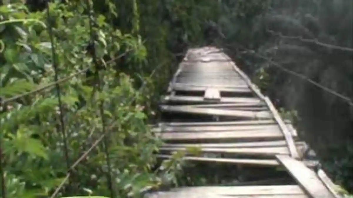 Warga Minta pada Calon Bupati Melawi Bangun Jembatan Rangka Baja
