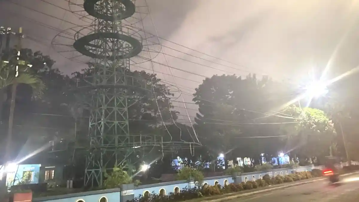 Rangka Pohon Natal Raksasa di Kota Siantar Masih Gelap Gulita, Dinas Perkim Bilang Begini