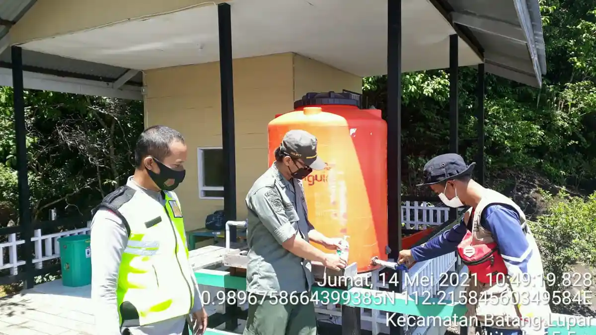Personel Polsek Batang Lupar Cek Penerapan Prokes di Tempat Wisata