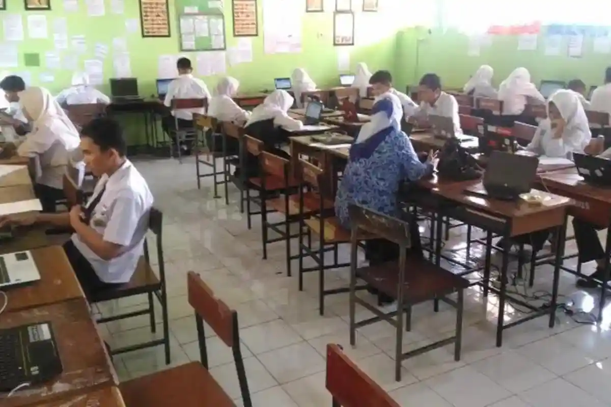 Kunci Jawaban Bahasa Indonesia Kelas 9 Halaman 85 Menulis Teks Rekon Pribadi Menggunakan Kosakata