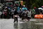 Banjir Rendam Perumahan Ciledug Indah
