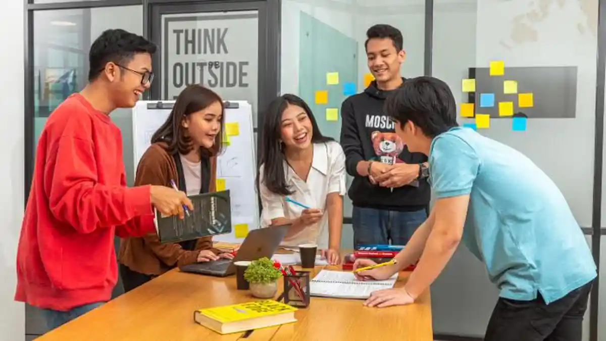 Kuliah Online: Fleksibilitas Tanpa Batas, Peluang Tanpa Akhir