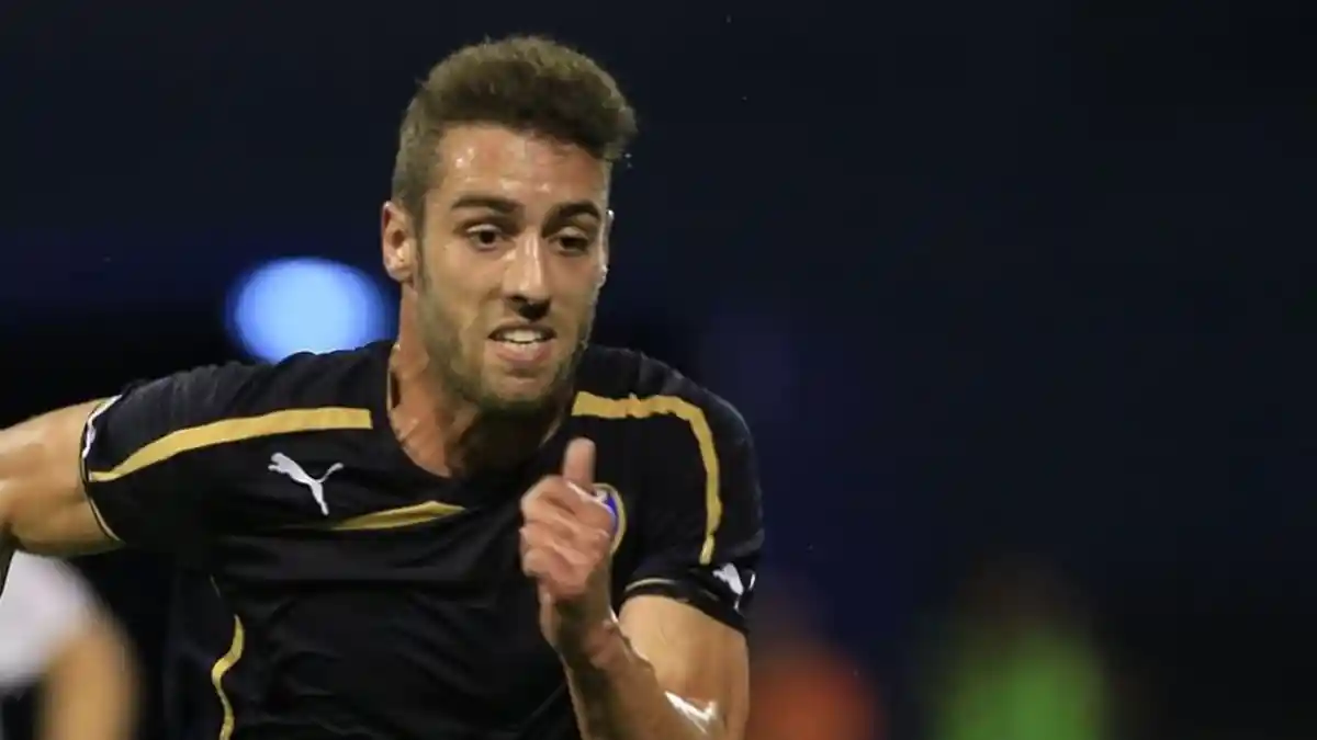 Norwich City Resmi Dapatkan Bek Dinamo Zagreb