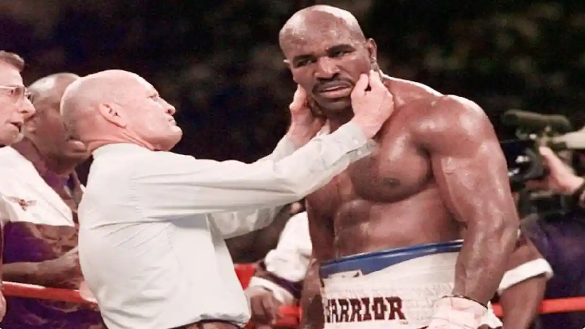 Tinju Dunia, Mills Lane Wasit Pimpin Duel Mike Tyson vs Evander Holyfield Meninggal Dunia