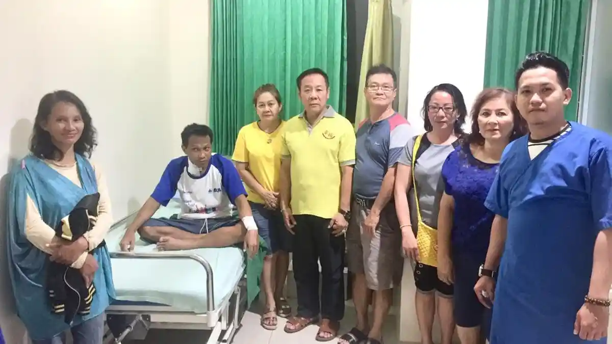 Komunitas Insan Bahagia Xing Fu Berbagi Kasih, Bantu Biaya Operasi Zaelani