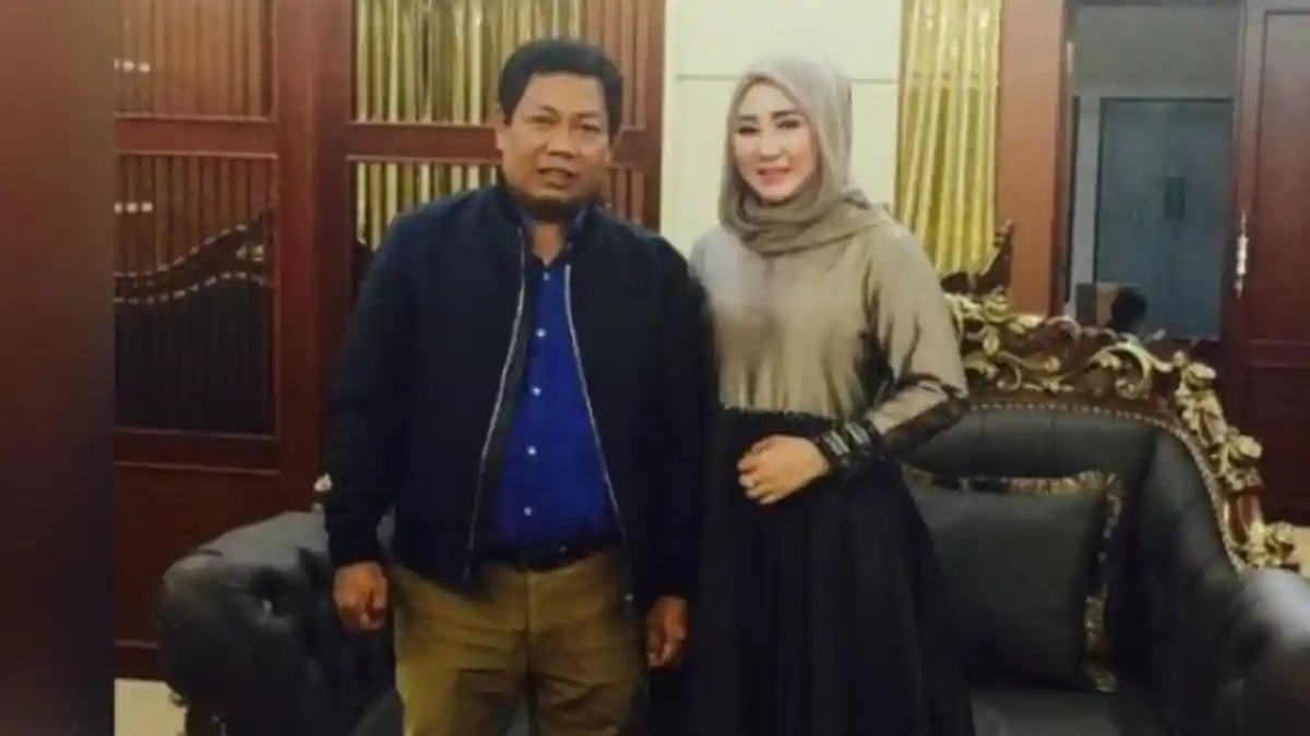 Istri Sah Bupati Katingan Ketahui Hubungan Suaminya dengan Farida Lewat Pesan Whatsapp