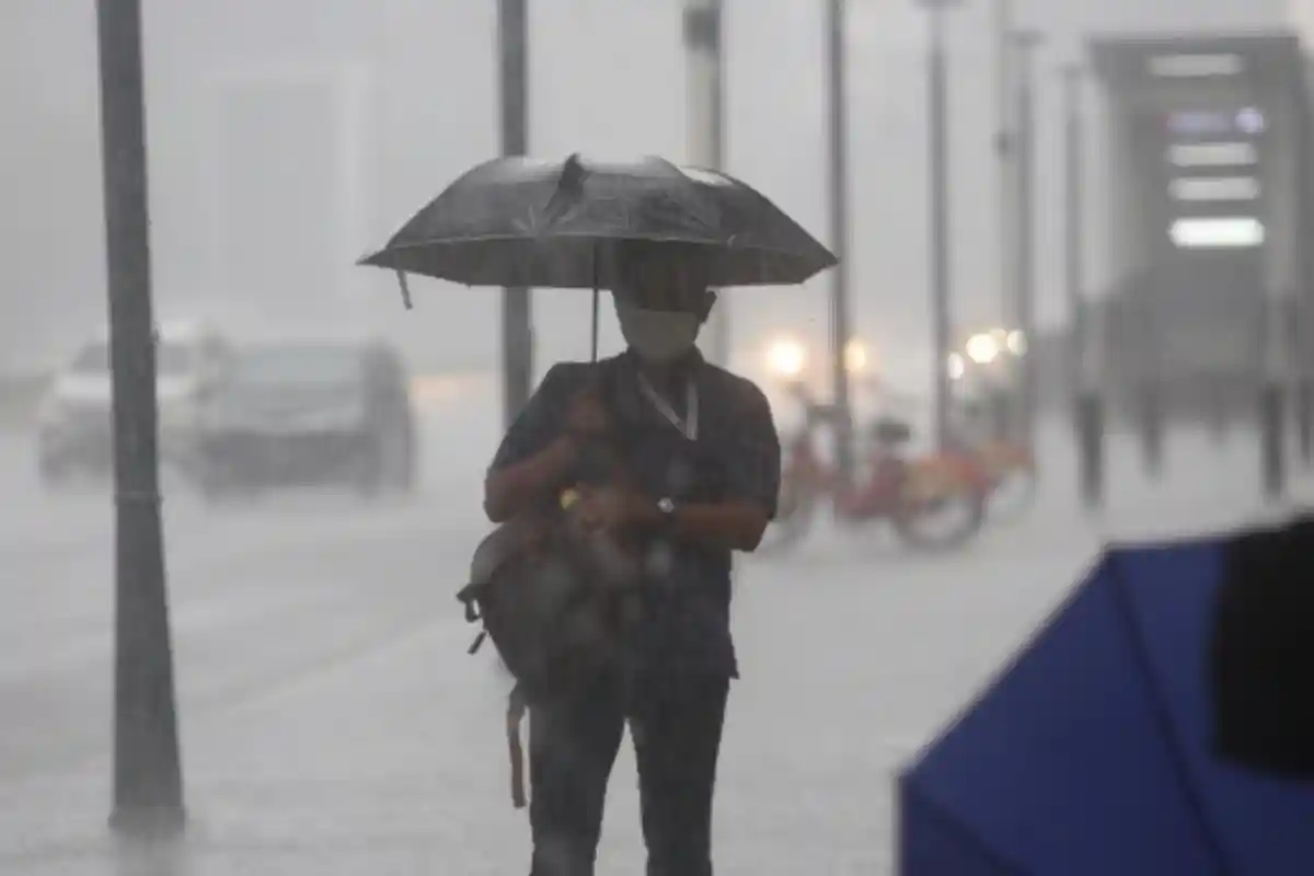Prakiraan Cuaca Makassar Rabu, 19 November 2025: Hujan Merata di Seluruh Wilayah