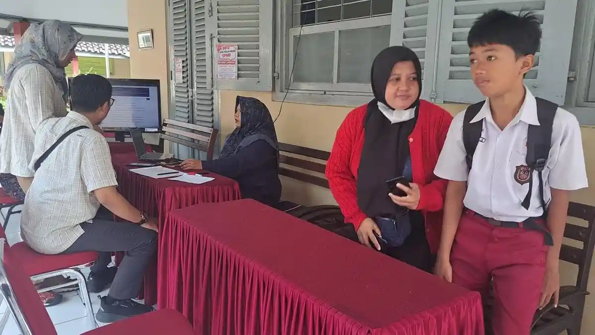 Hasil SPMB Banyumas Diumumkan, Orang Tua Resah Sistem "Error" dan Posko Aduan Tak Efektif