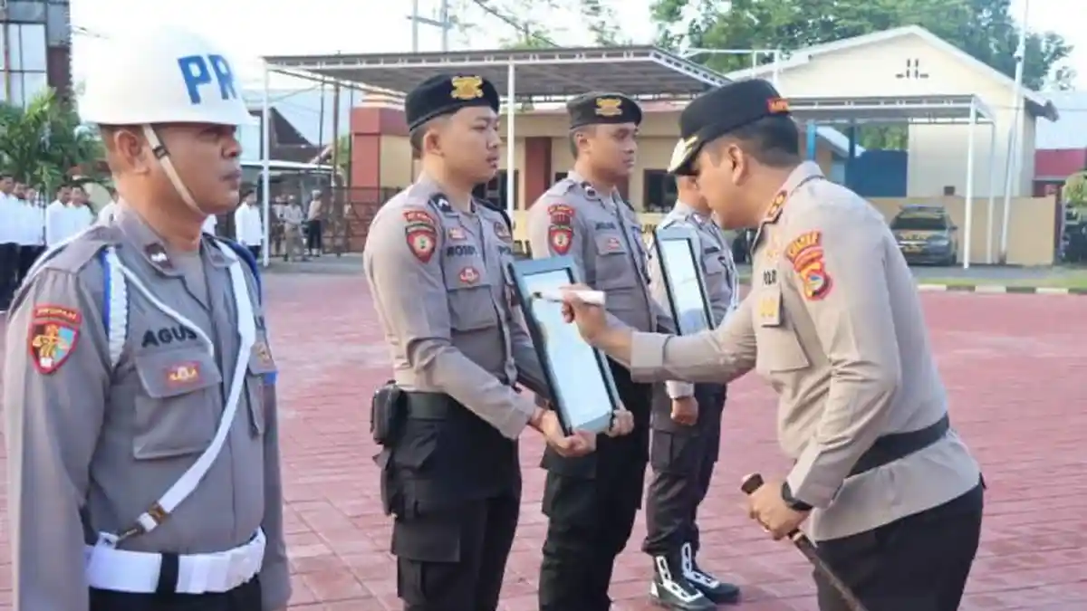 Polres Sumbawa Pecat Dua Anggotanya karena Jadi Pemakai dan Pengedar Narkoba