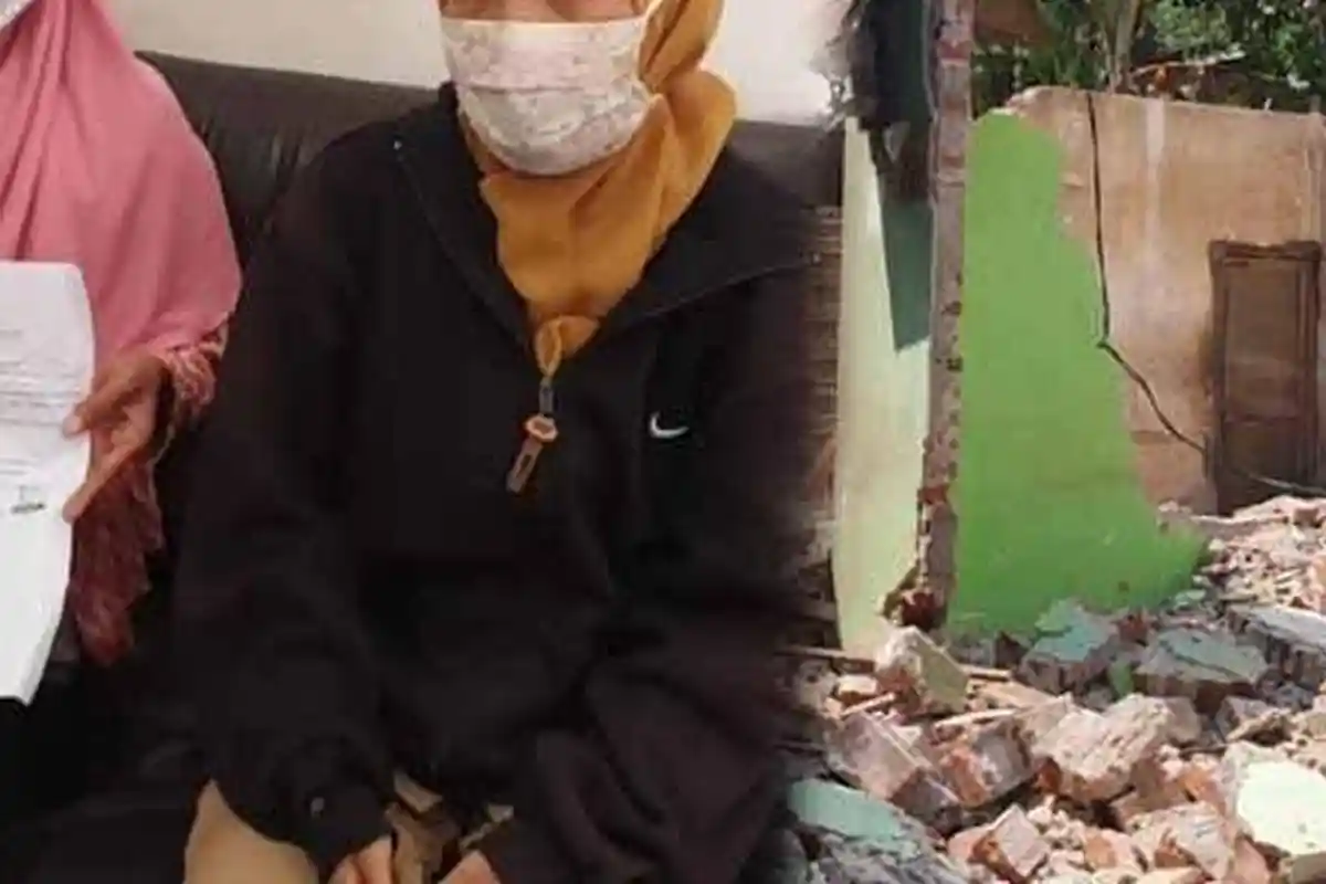 Sewa 10 Orang, Wanita Robohkan Rumah yang Ditempati Mantan Suami dan Istri Baru