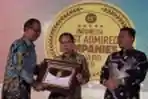 Agit Terima Indonesia Most Admired Company (IMACO) Award 2018