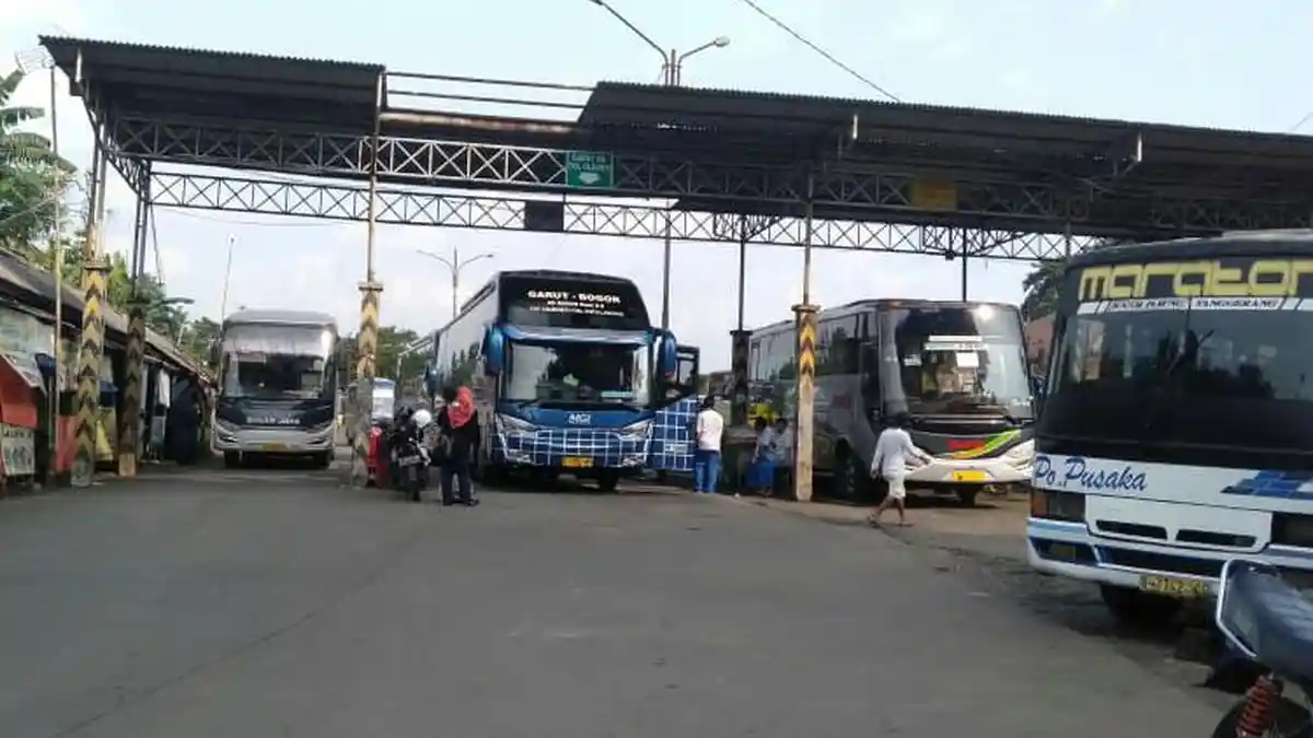 Masyarakat Dilarang Mudik, Bus AKAP di Terminal Baranangsiang Bogor Masih Beroperasi