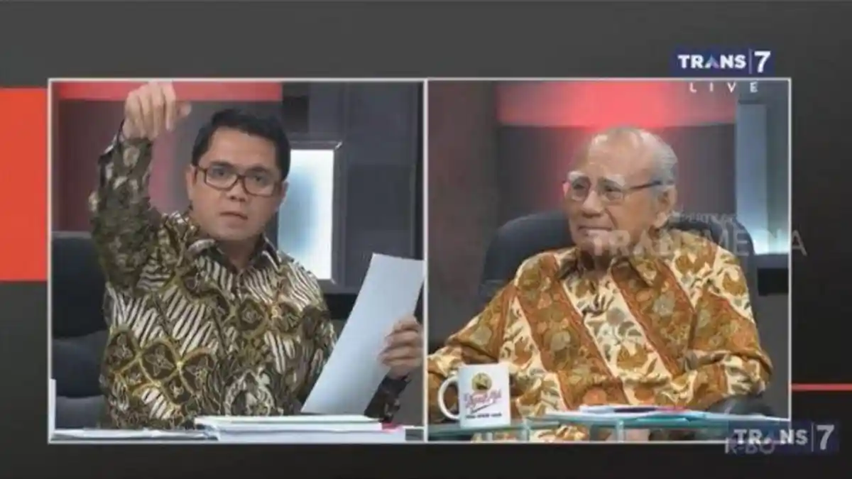 KLARIFIKASI Arteria Dahlan Sebut Emil Salim ‘Prof Sesat’, Tak Minta Maaf & Sebut Emil Dimanfaatkan