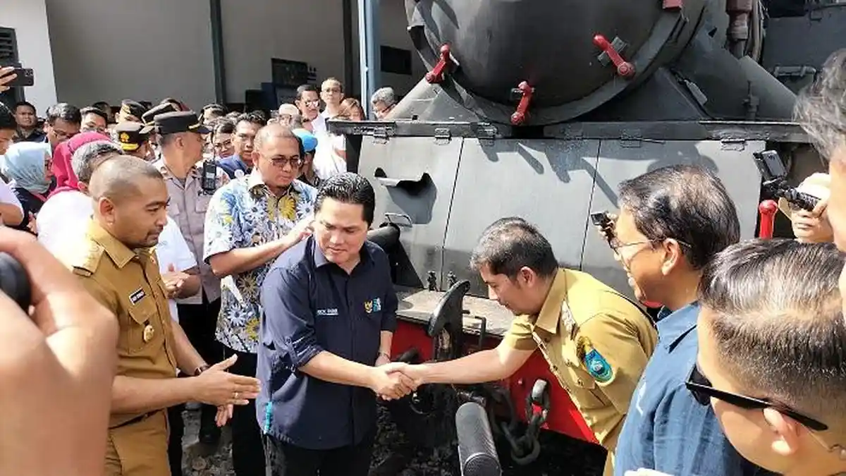 Menteri BUMN Erick Thohir Resmikan Pengoperasian Kembali Kereta Api Mak Itam di Sawahlunto