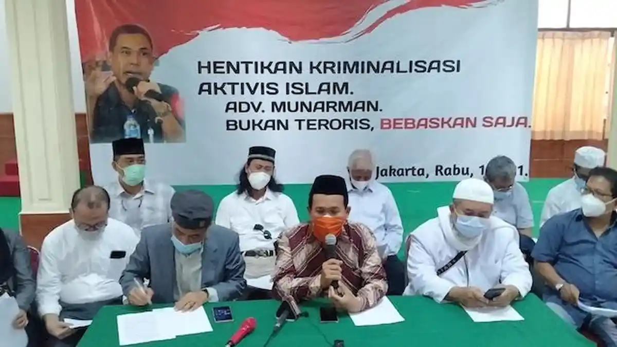 Sahabat Munarman Desak Presiden Jokowi Bebaskan Munarman