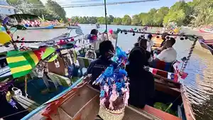 Sekitar-60-perahu-tradisional-jenis-jolloro-tumpa.jpg