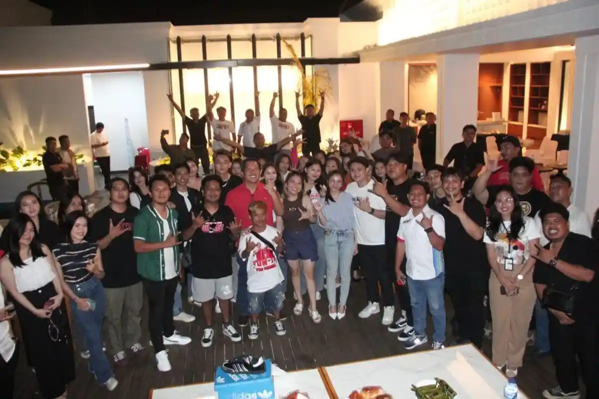 Cagub Sulawesi Utara Steven Kandouw Rayakan Sumpah Pemuda dengan Diskusi Bersama Kaum Muda