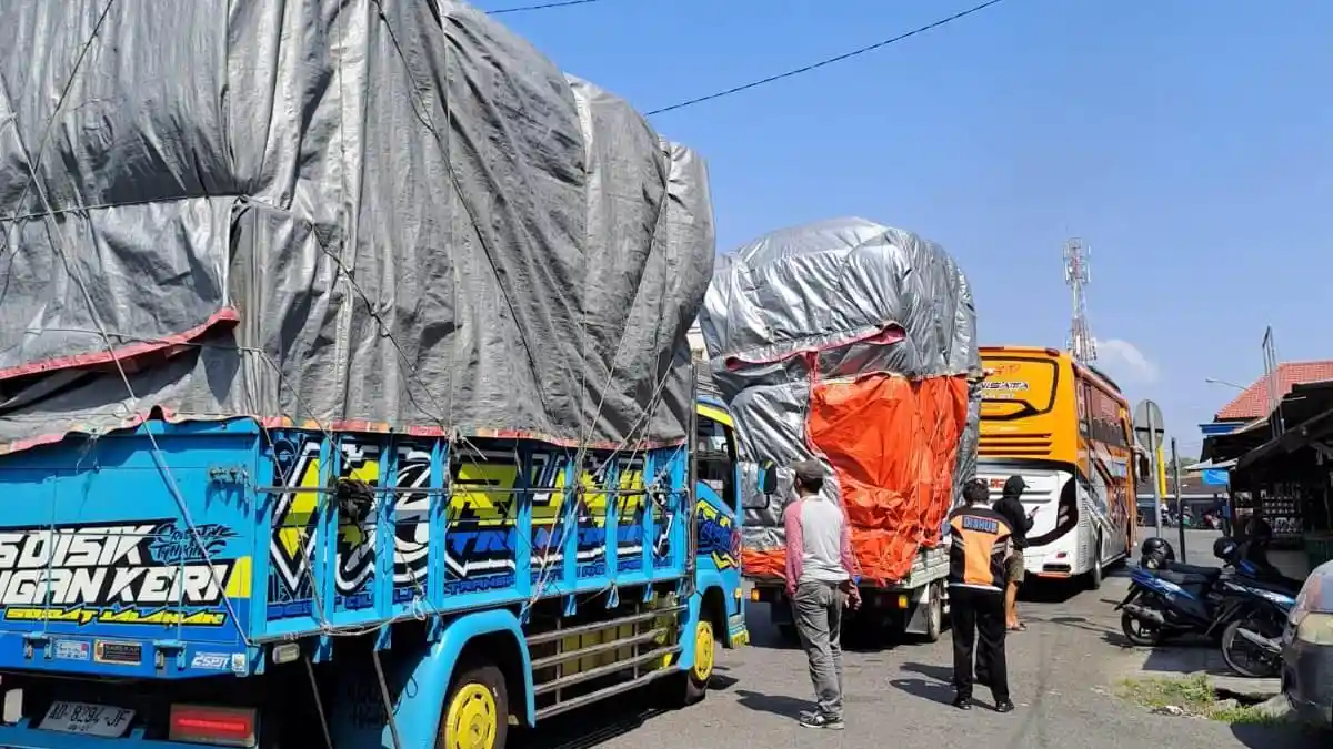 Pustral UGM Desak Pemerintah Terapkan Zero ODOL, Tingkatkan Keselamatan Berkendara di Jalan Raya