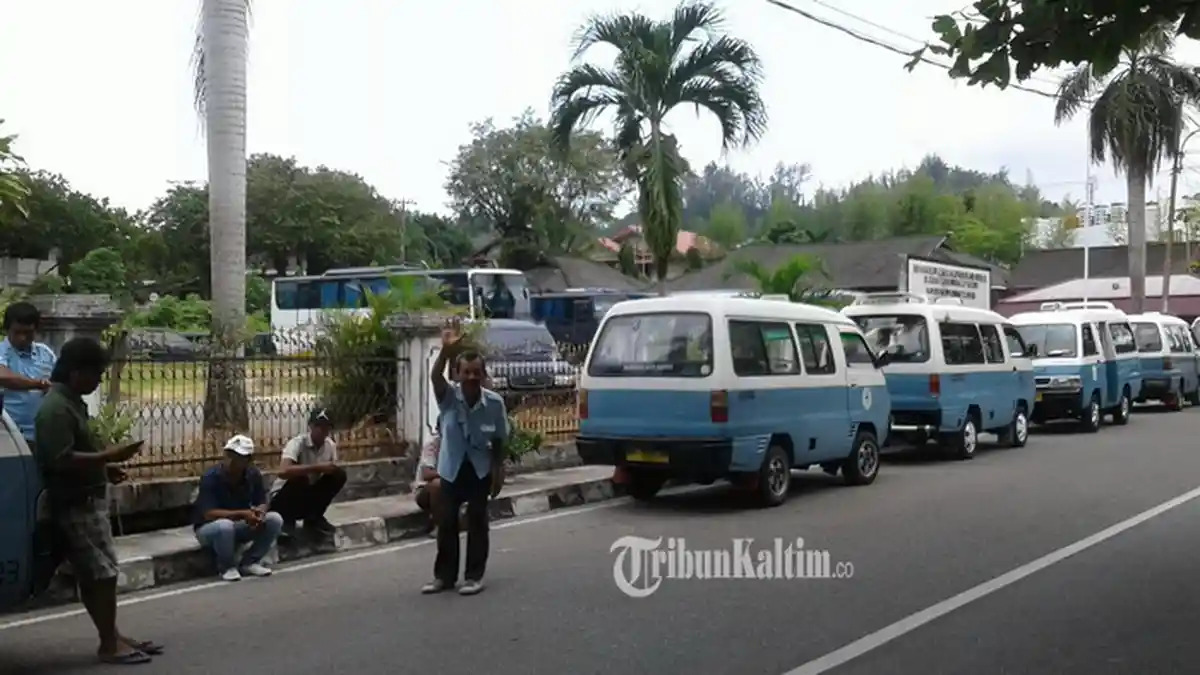 Keliling Balikpapan Tanpa Takut Tersesat? Ini Dia Daftar Jalur Angkot di Kota Minyak
