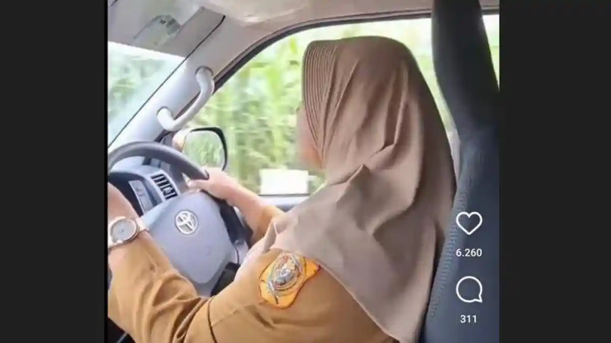 Bidan di Dairi Viral Gegara Nekat Kemudikan Ambulans Demi Selamatkan Ibu-ibu yang Hendak Melahirkan