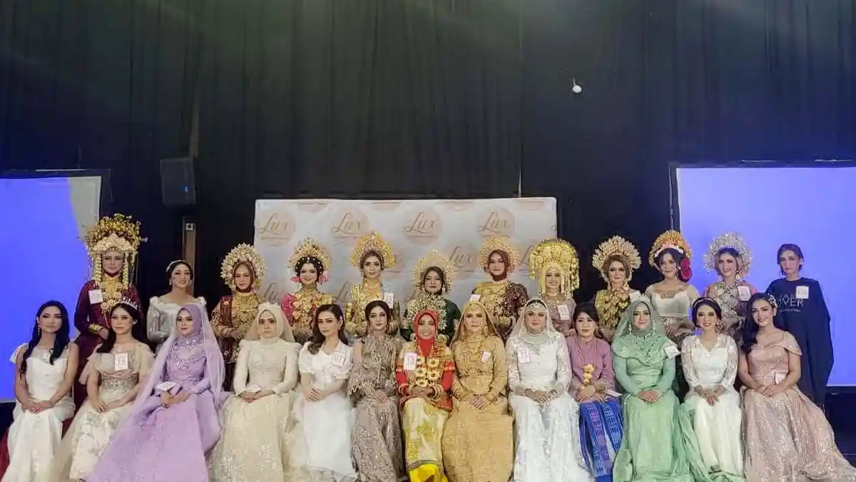 Foto Puluhan Peserta Ikuti Workshop Makeup Pengantin Wisma Rias Syahfitri dan Lux Event Planner - make-over-MP.jpg