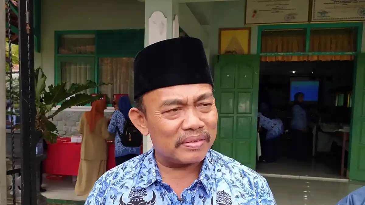 Disdikbud Karanganyar Belum Berani Gelar Simulasi KBM Tatap Muka, Ini Alasannya