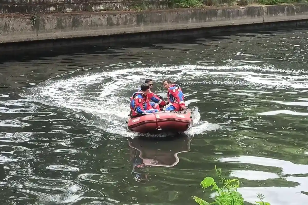 Orang Tenggelam di Kali Sunter Diduga WNA Uzbekistan yang Ditangkap Densus 88 pada 24 Maret Lalu