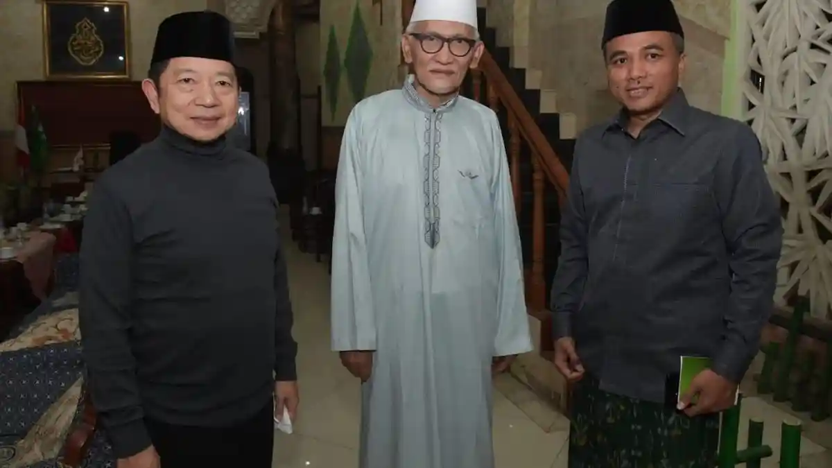 Ketua Umum PPP Sowan ke Kediaman Rais Aam PBNU KH Miftachul Akhyar