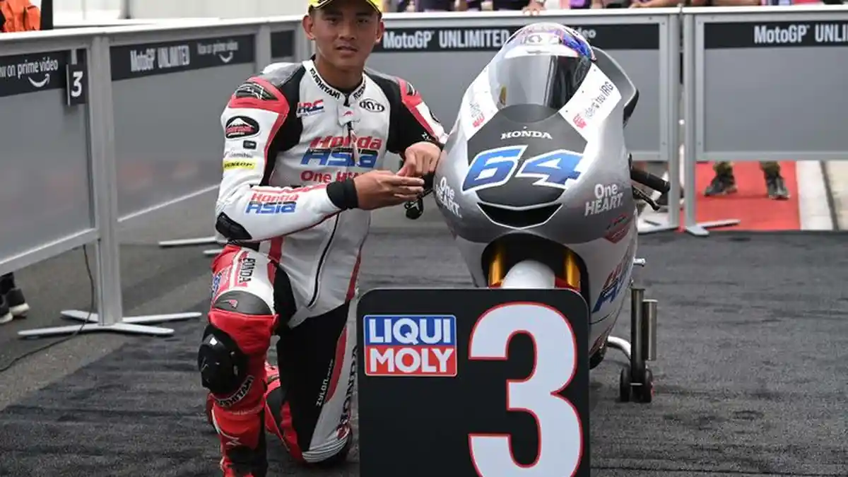 Pembalap Indonesia Ukir Sejarah di Moto3 Mandalika
