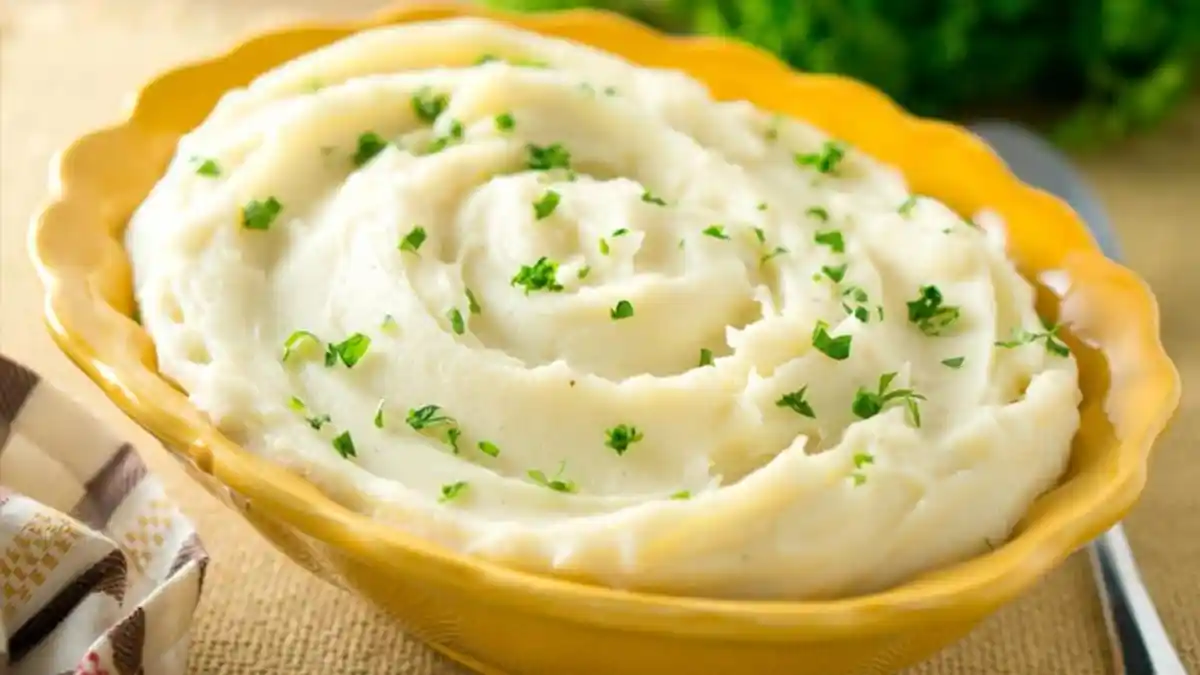 Begini Cara Membuat Mashed Potato yang Biasanya untuk Teman Makan Steak Daging