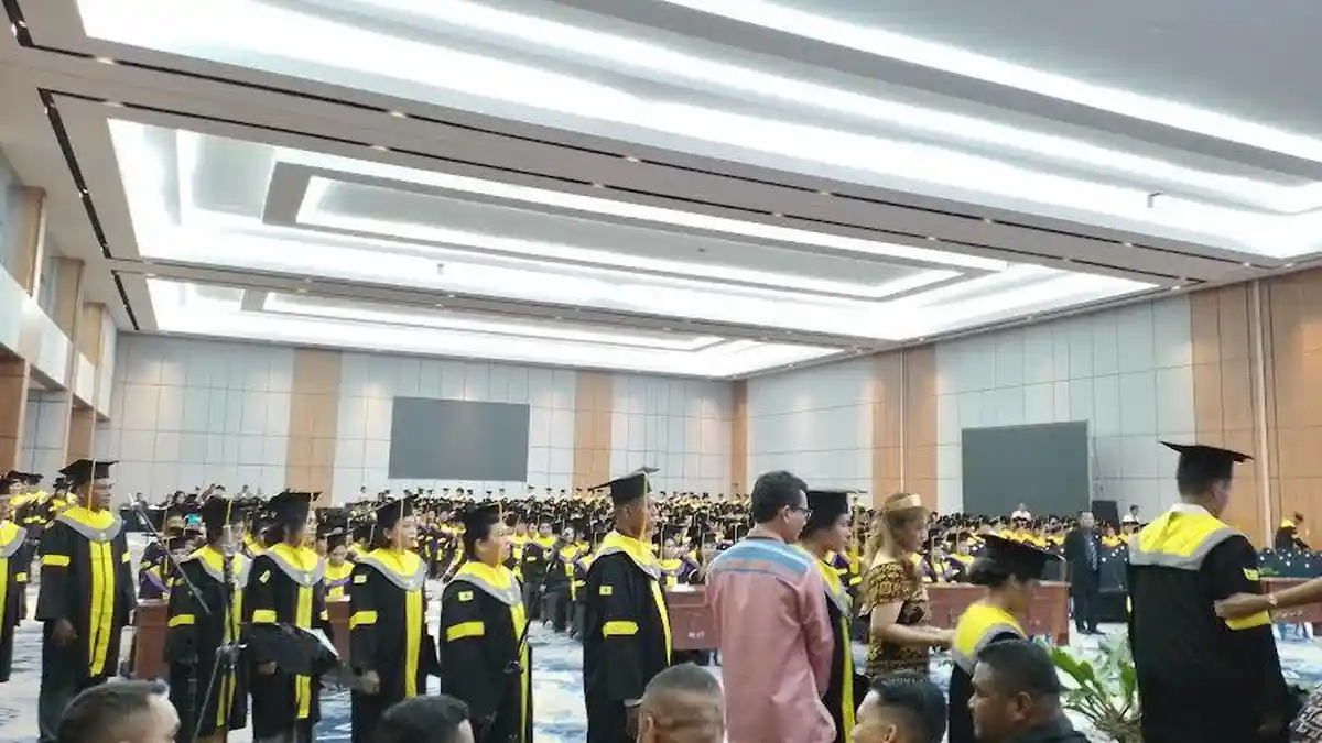 UT Kupang Lepas 638 Wisudawan/wati Periode II Tahun 2023
