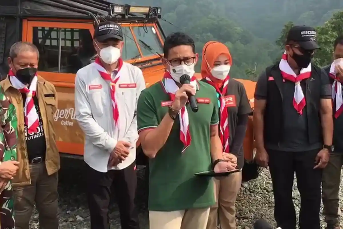 Jembatan Gantung Terpanjang Bakal Hadir di Puncak Bogor, Sandiaga Uno : Paling Spektakuler