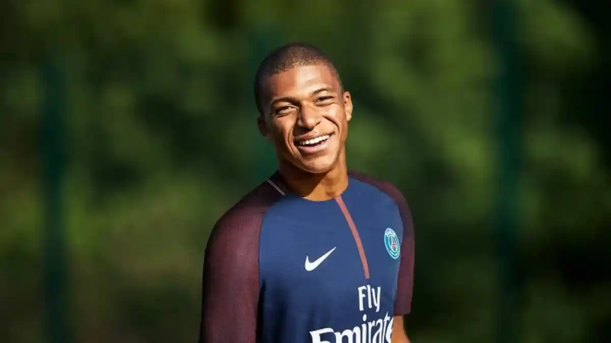 Kylian Mbappe Mengaku Terinspirasi Cristiano Ronaldo, Lantaran Sulit Ikuti Jejak Lionel Messi 