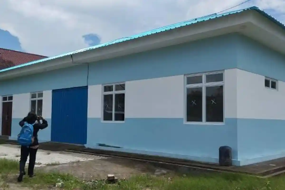 Intip Dapur Umum Makan Bergizi Gratis di NTB: Punya 50 Karyawan, Ada 2 Unit Kendaraan Khusus