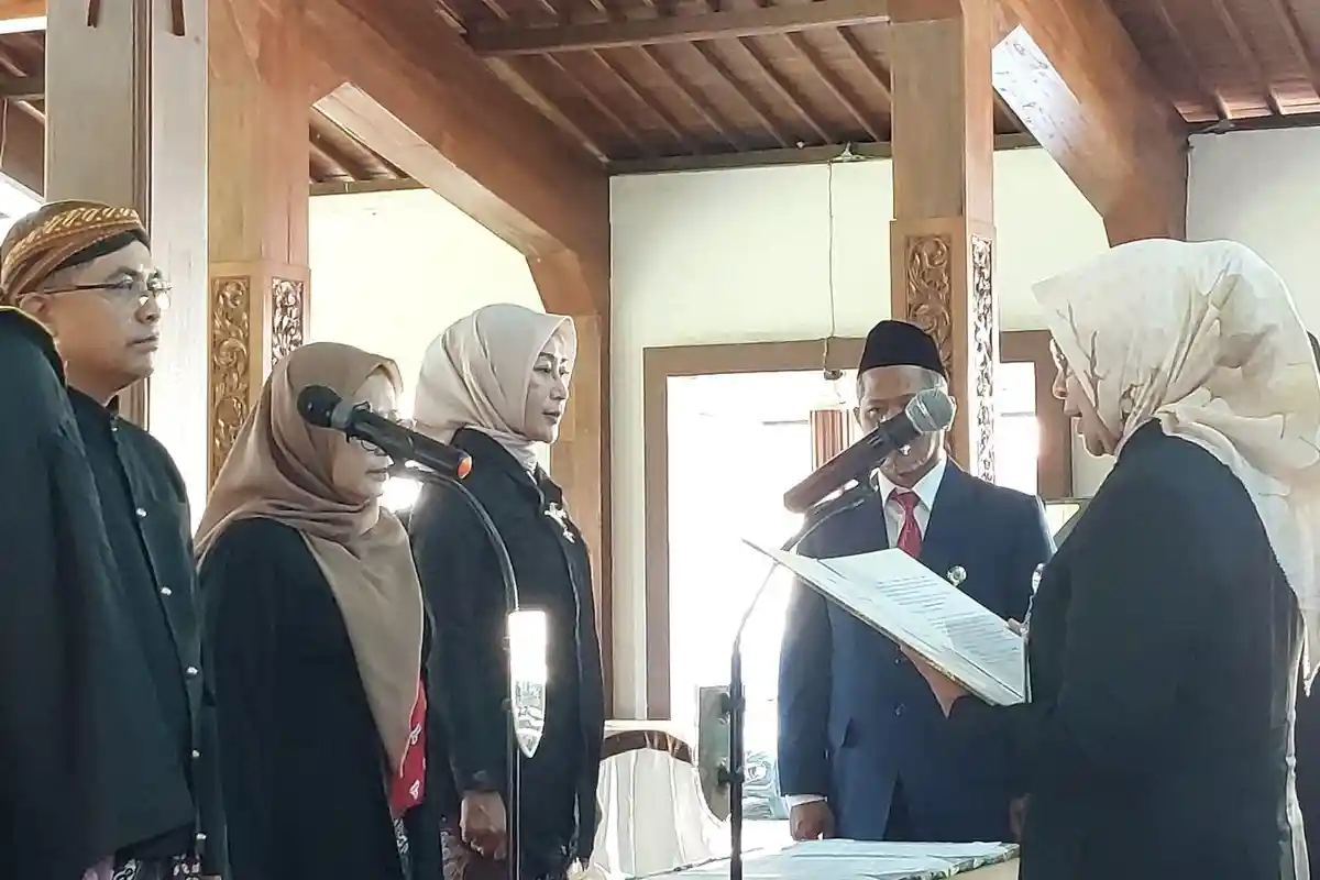 Bupati Kebumen Lantik Tiga Kepala Dinas Jelang Tutup Tahun