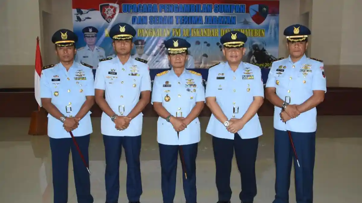 Pangkoopsau II Lantik Dua Danlanud Baru