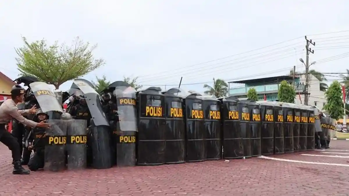 Polres Aceh Timur Gelar Simulasi Sispamkota untuk Persiapan Pengamanan Pilkada 2024
