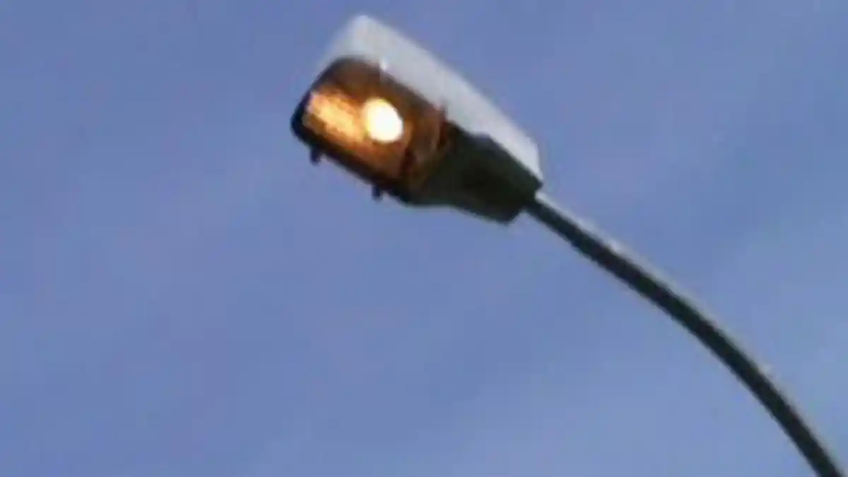 Lampu Mati, Jalan Tenggiri Tanjung Sengkuang Batam Gelap saat Malam Hari 