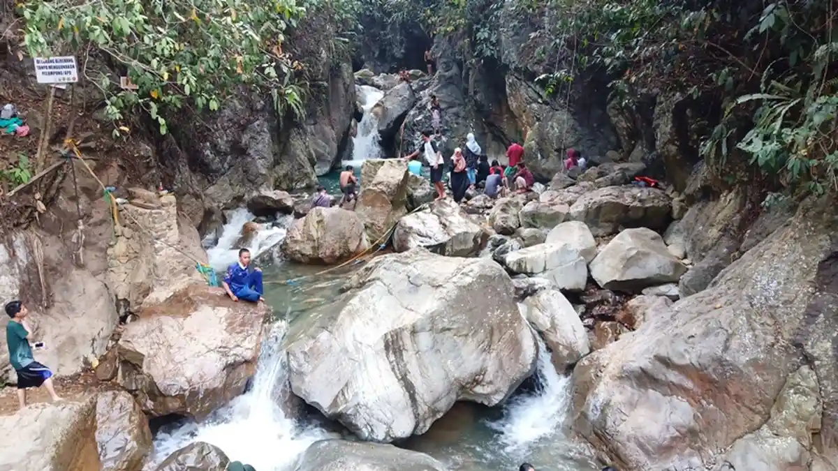 Rute Menuju Curug Leuwi Hejo Bogor Menggunakan Kendaraan Motor atau Mobil