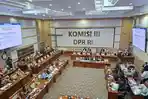 0906_-Usia-Kapolri.jpg