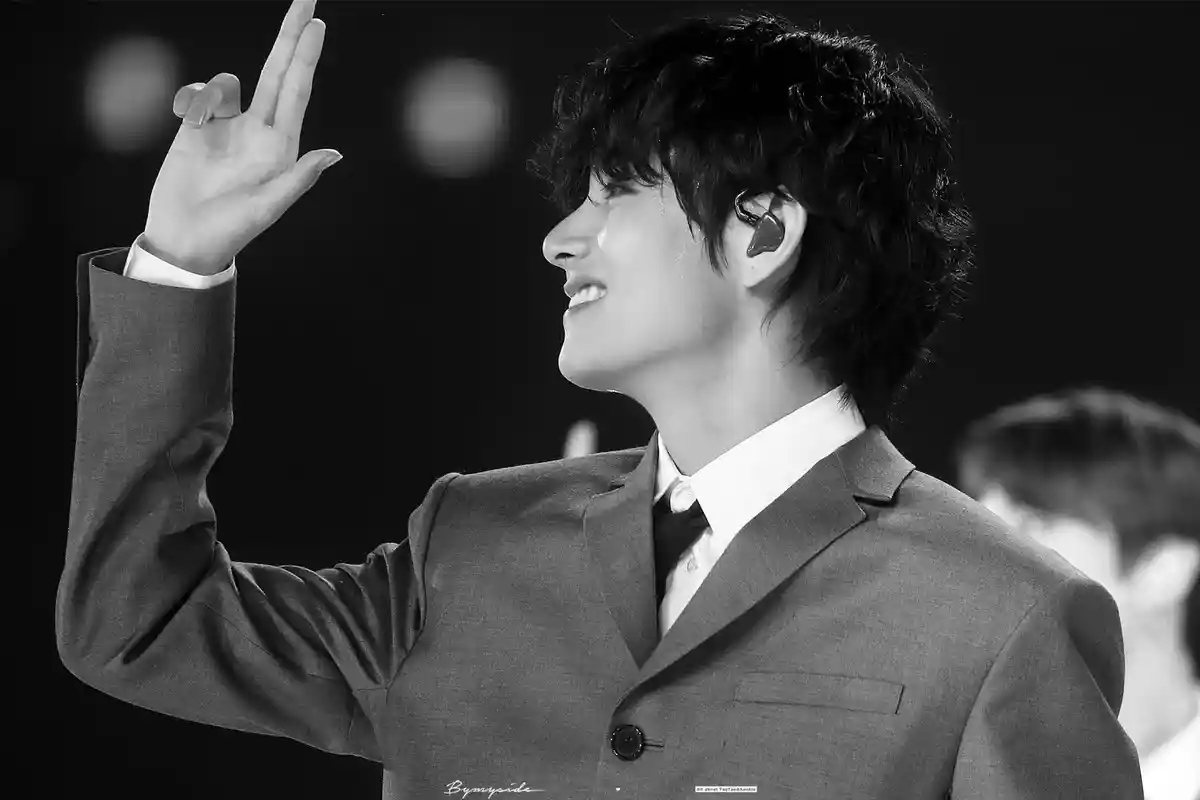 POPULER Ingin Pensiun di Usia 40 Tahun untuk Berkeluarga & Punya Anak, V BTS Malah Bilang Begini