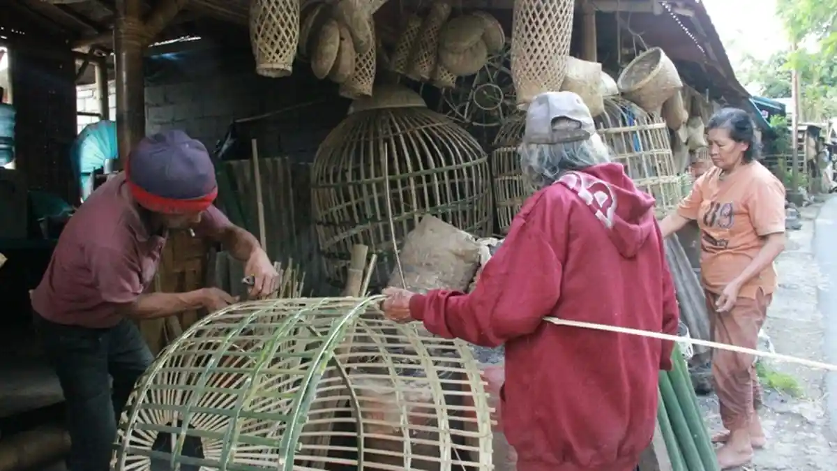 Singgah ke Kinilow, Kota Tomohon, Ada Sentra Kerajinan Bambu Berkualitas di Tempat Ini