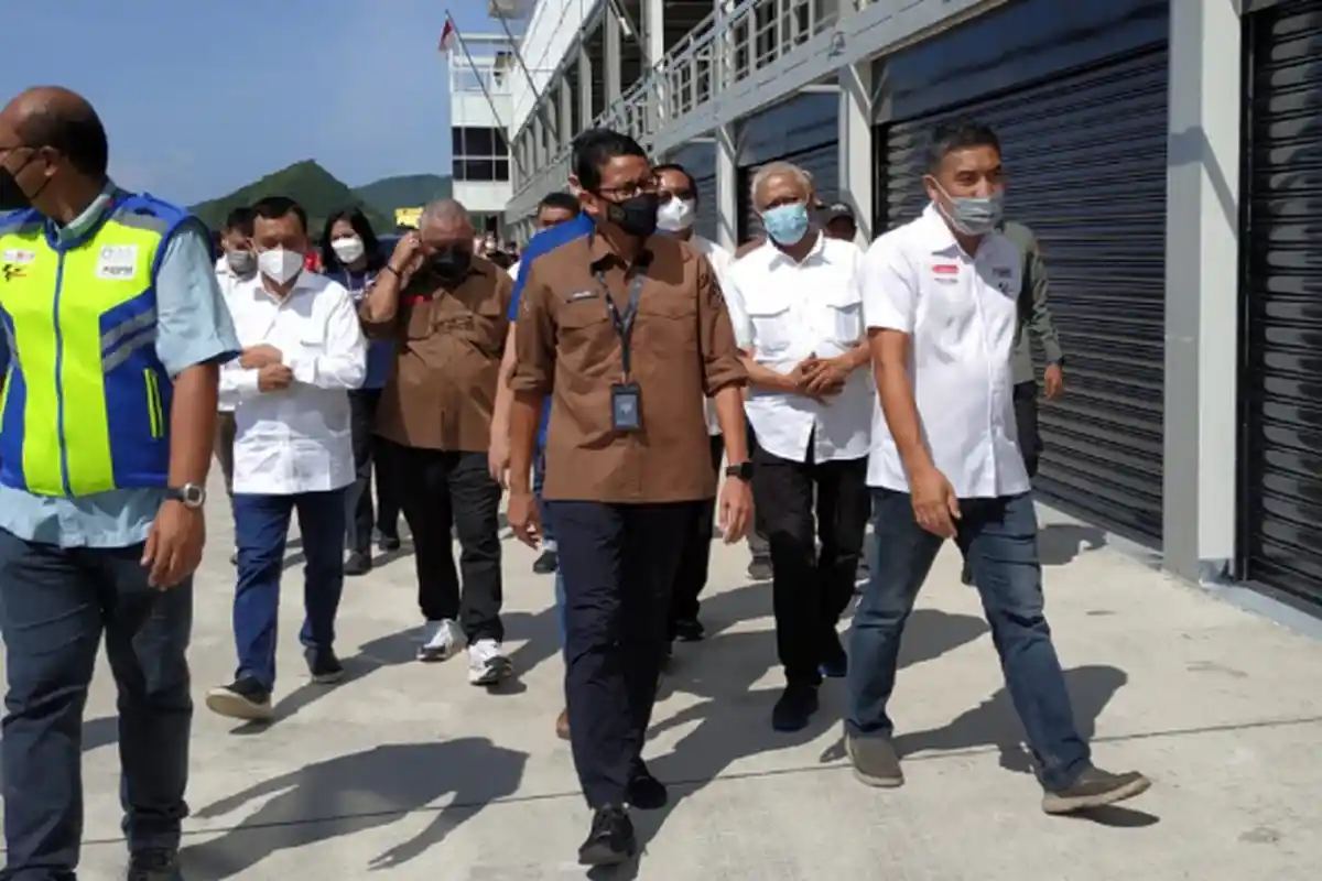 Menteri Sandiaga Uno Ingatkan Semua Pihak Perkuat Prokes saat MotoGP Mandalika