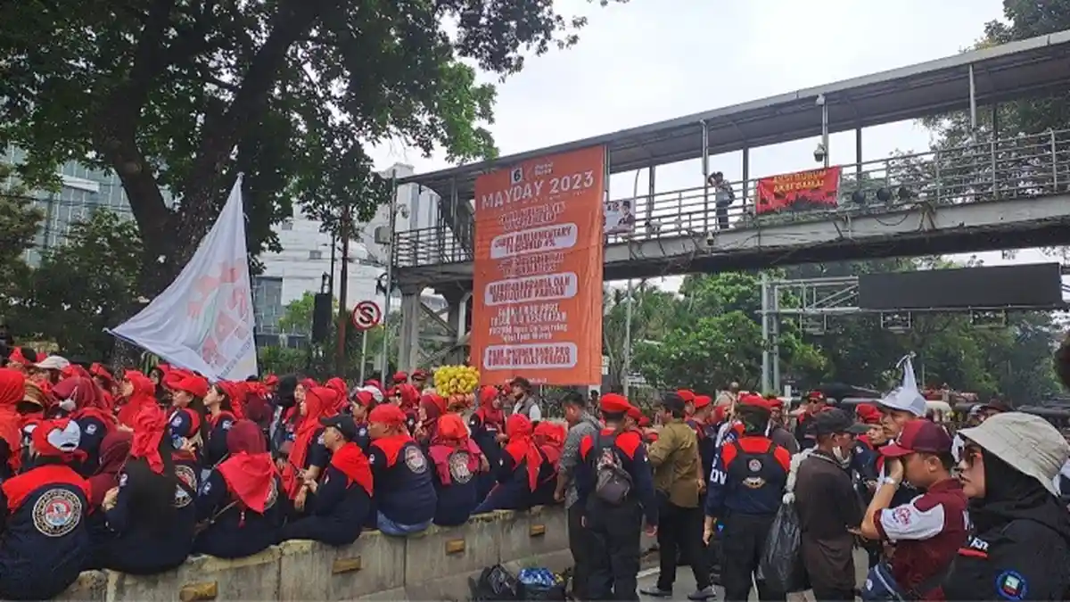 Tenang, Polisi yang Jaga Demo Hari Buruh Dipastikan Tidak Membawa Senjata Api
