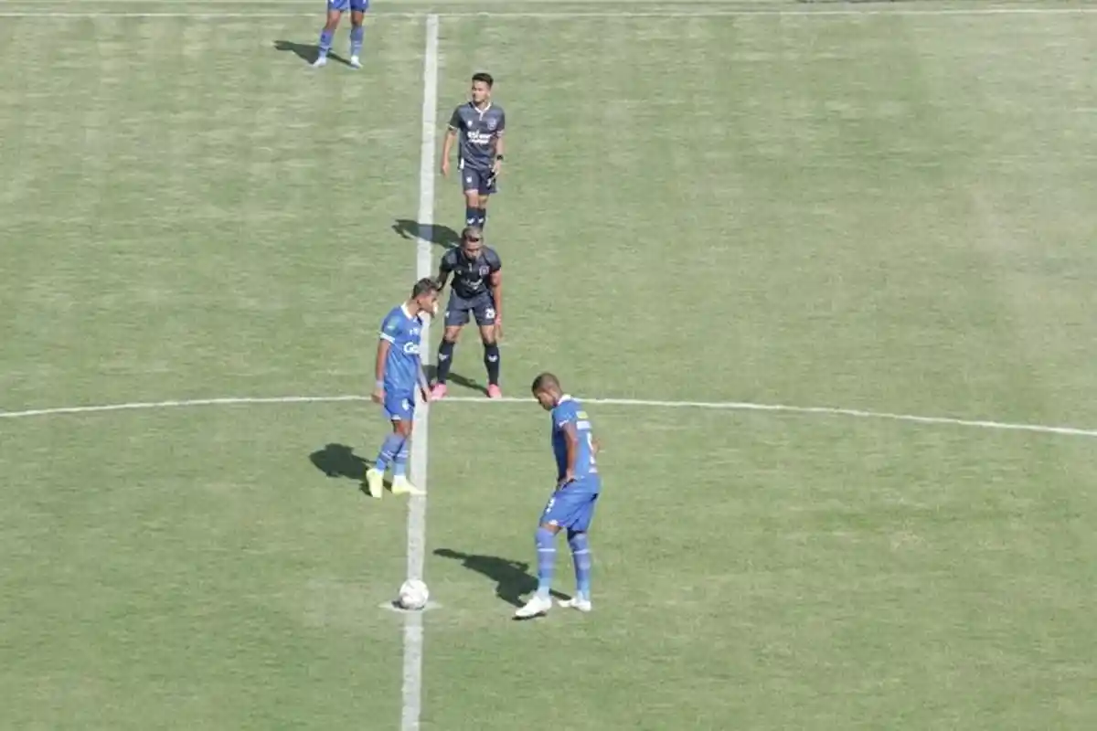 PSIM Yogyakarta Unggul 1-0 Atas Perserang Serang di Babak Pertama