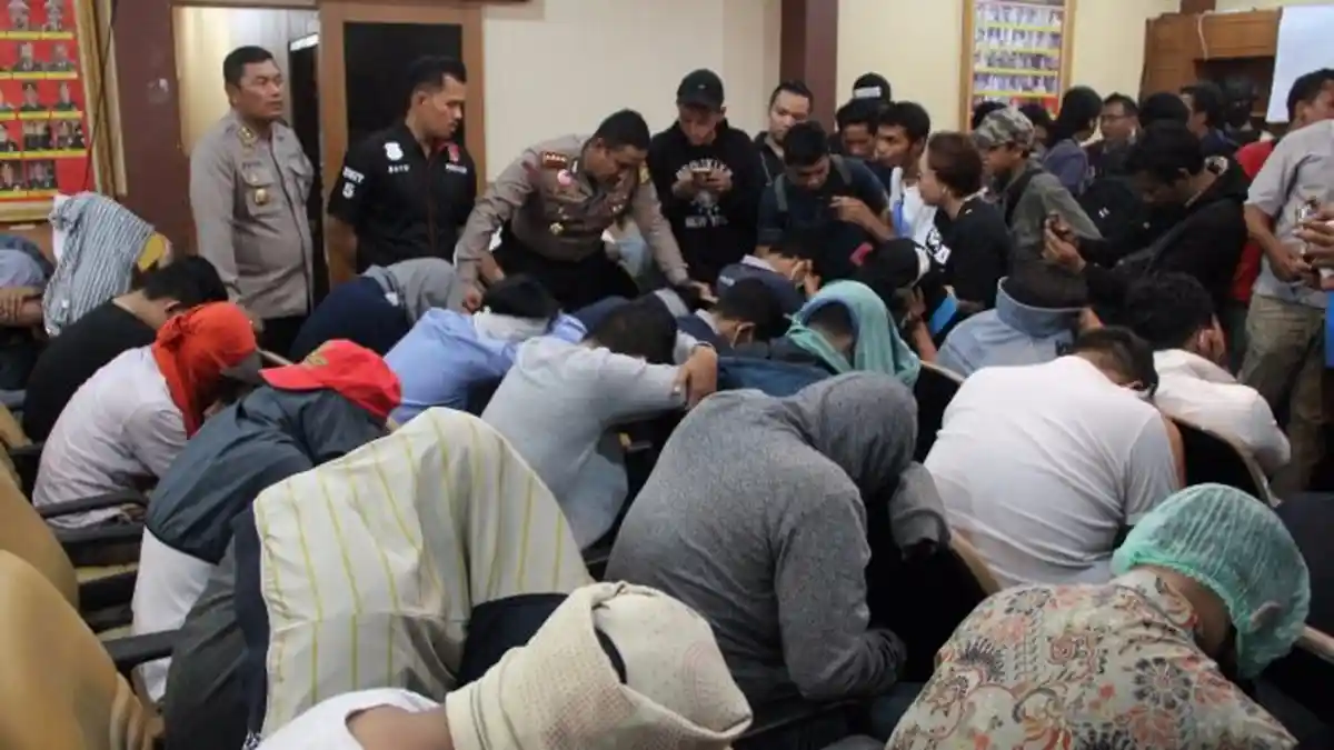 Tarif Masuk Tempat Spa yang Digunakan Pesta Gay Rp 165 Ribu
