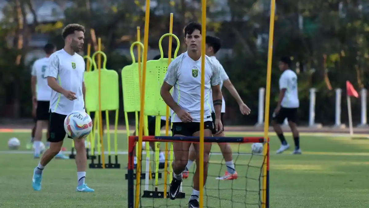 Dewa United vs Persebaya Liga 1, Ambisi Mitrevski dan Target Bruno Moreira