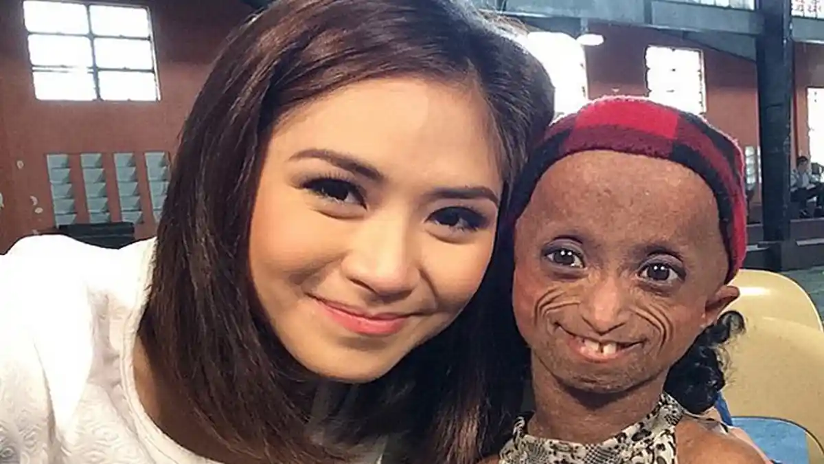 Gadis Ini Masih 18 Tahun, Tetapi Penampilannya Seperti Wanita 144 Tahun