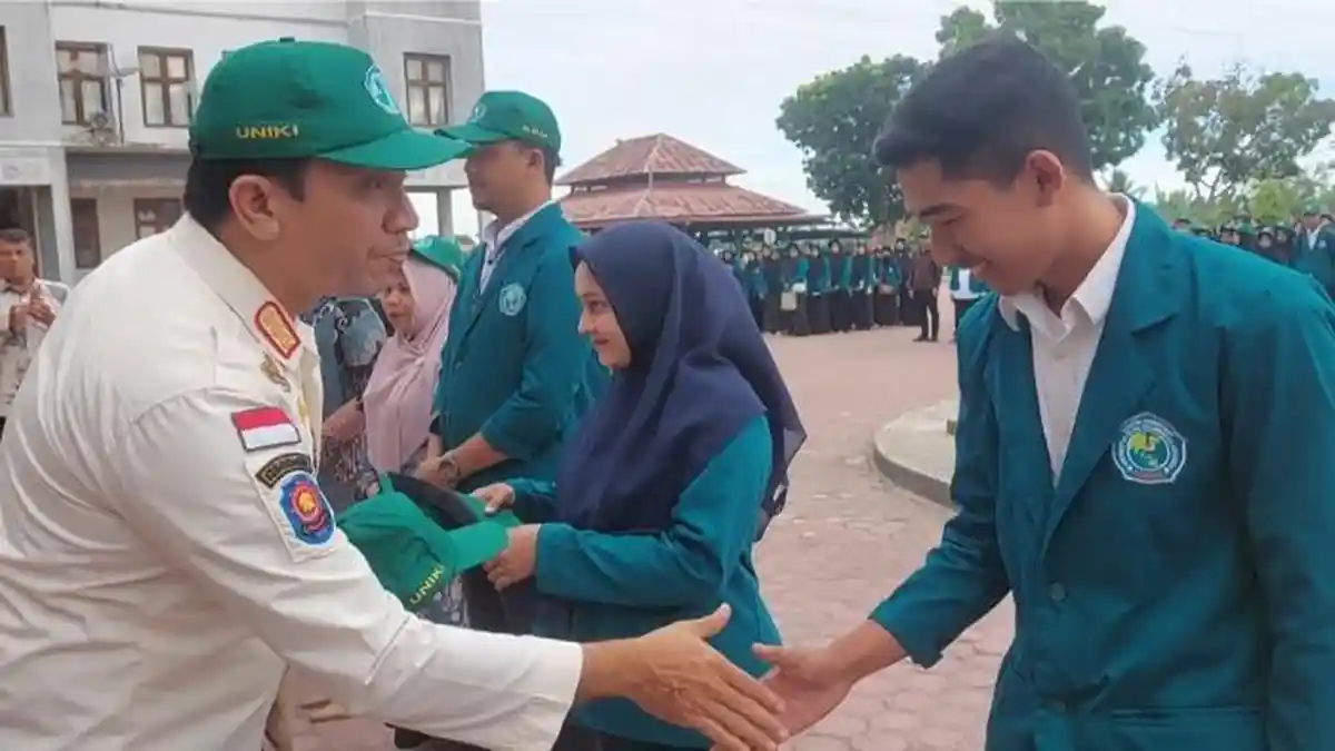 Sambut Mahasiswa KKM Uniki, Pj Bupati Bireuen Beri Tugas Mendata Warga Miskin